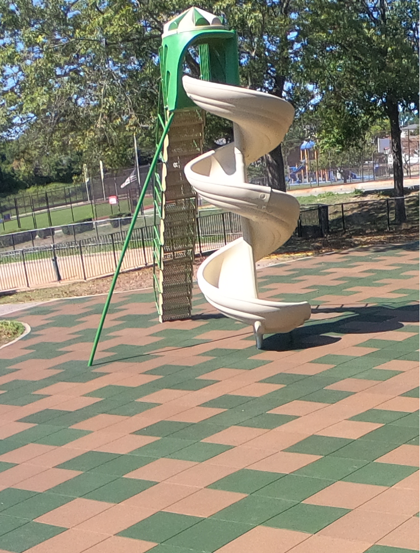 Unity Surfacing - BIG Playground Slide at Public Par Unity Surfacing - BIG Playground Slide at Public Park